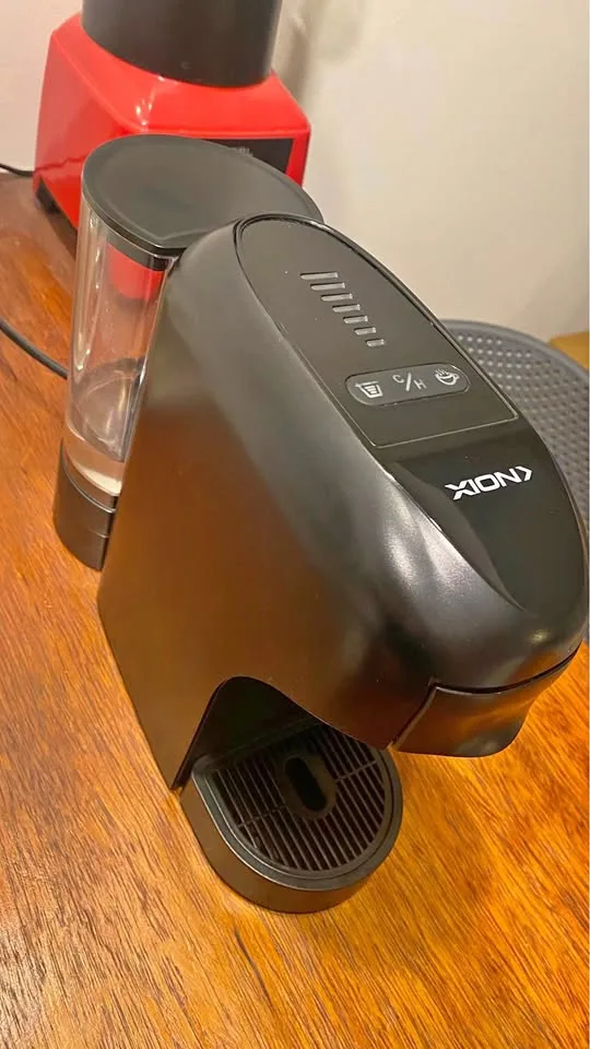 Cafetera Nespresso Vertuo Next — 1