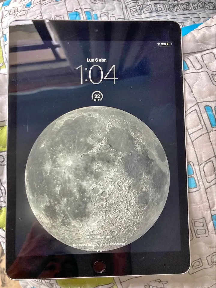 iPad 9 64GB WiFi gris espacial con Pencil 1 — 1