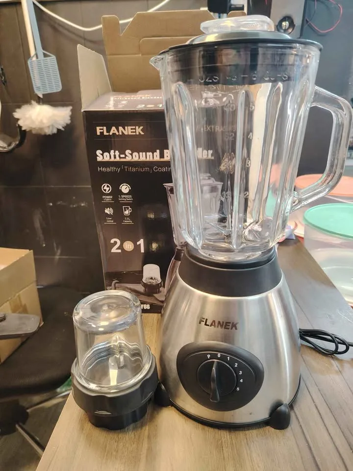 Licuadora Oster Pro 1200W vaso de vidrio — 2
