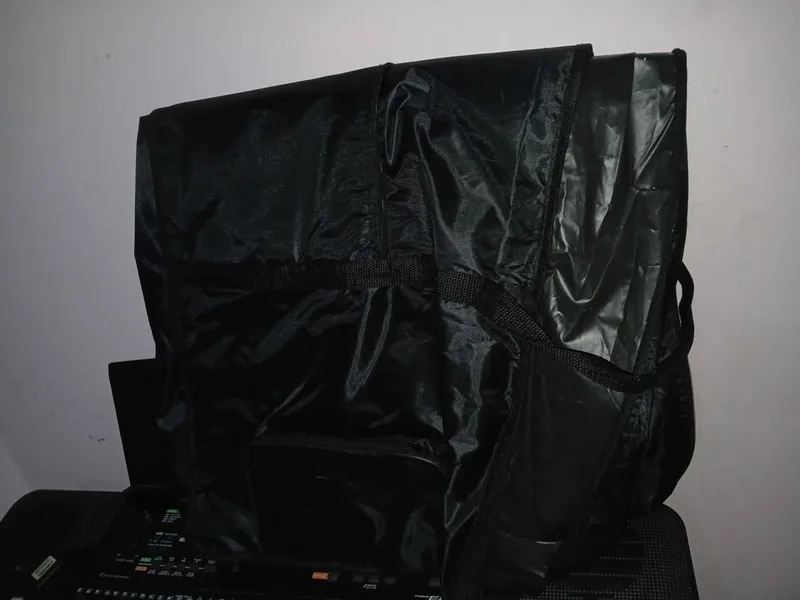 Teclado Yamaha PSR-E373 61 teclas — 3