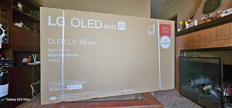 Smart TV LG OLED 55" C2 4K — 1