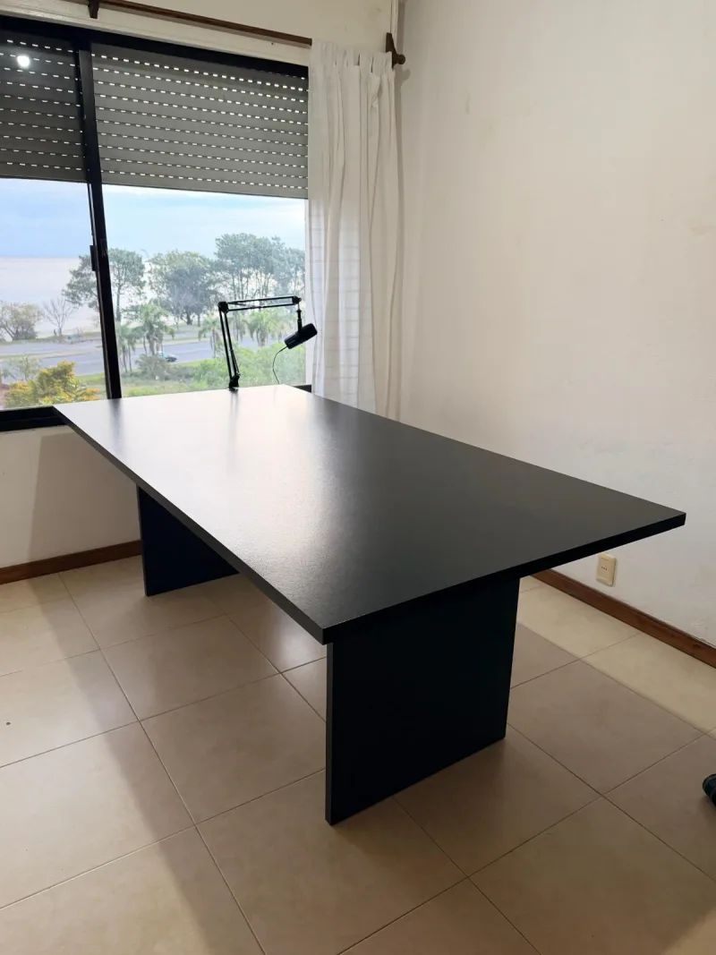 Escritorio grande — 1
